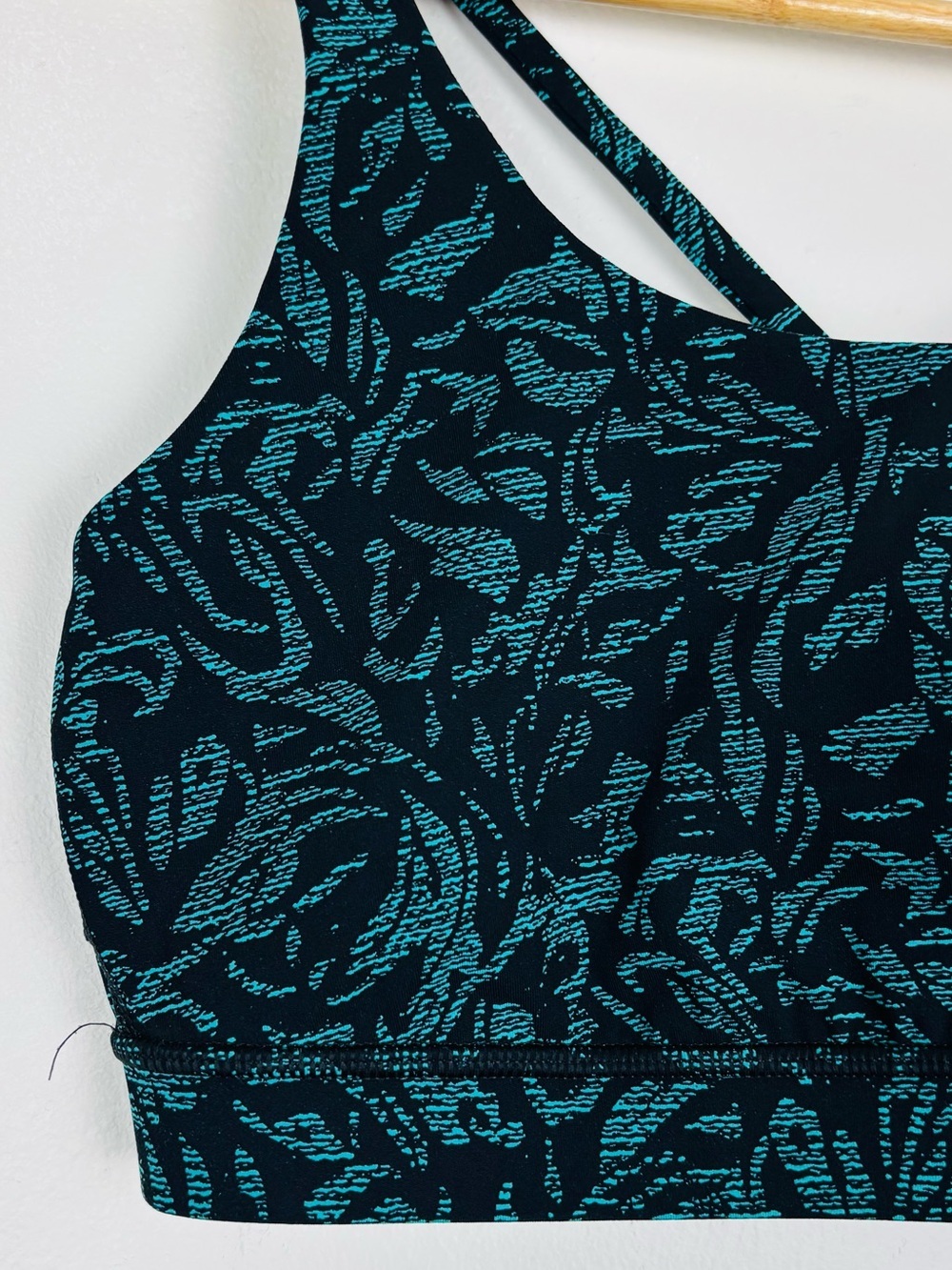 Lululemon Free To Be Strappy Sports Bra Black Teal Floral Abstract Print Size 10 - Picture 2 of 6